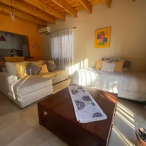 https://clido-luminoso-y-acogedor-depto.hotelsmendoza.com