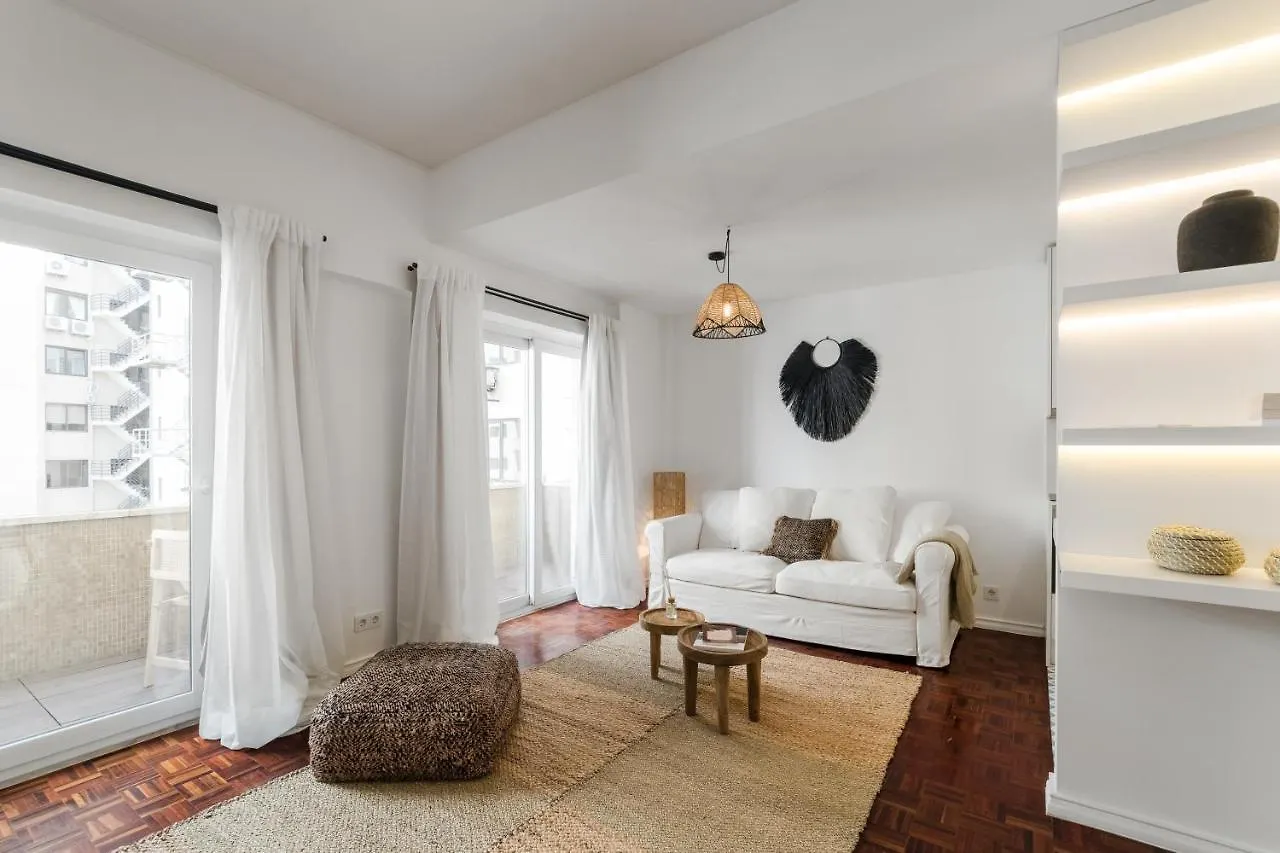 Casa Boma Lisboa - Design & Spacious Apartment With Balcony - Alvalade II